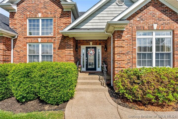 Property Photo:  714 Willow Oak Drive  IN 47122 