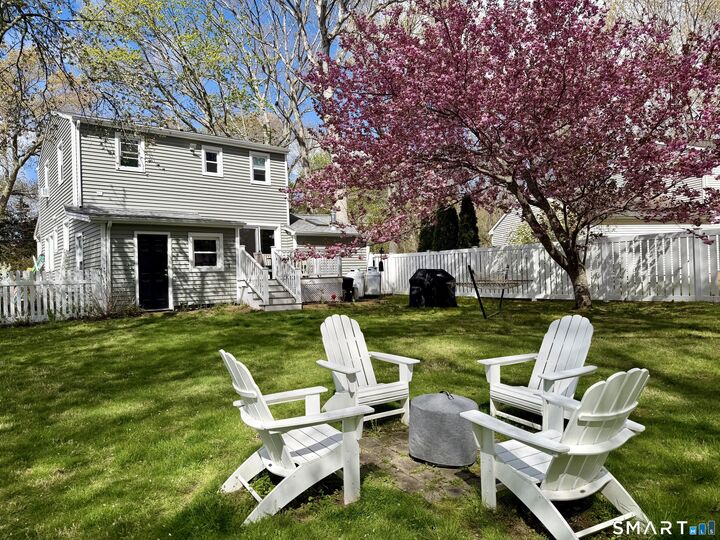 Property Photo:  6 Sunset Lane  CT 06413 