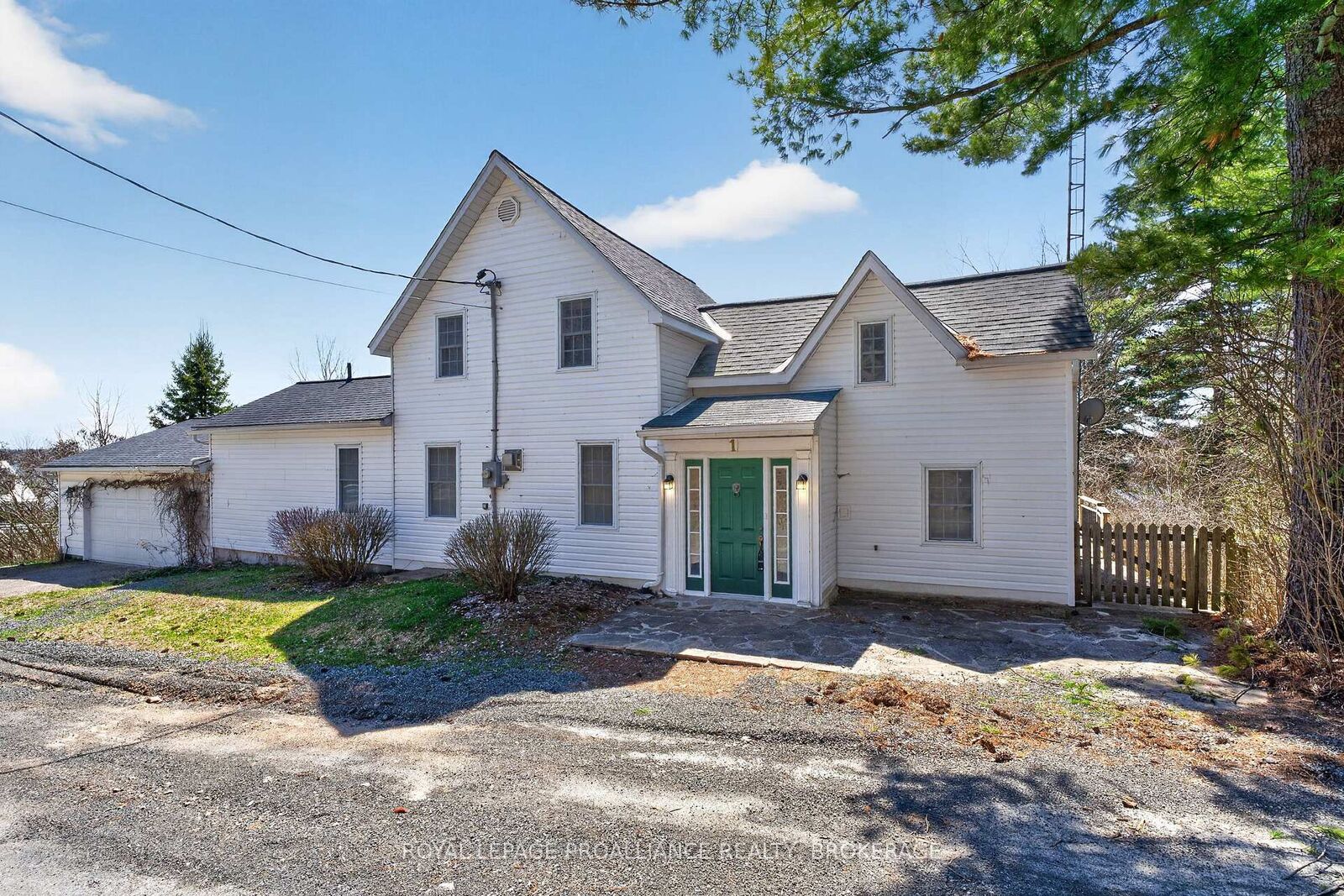 Property Photo: 1 Pond Street ON K0G 1X0