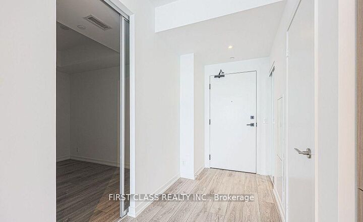 Property Photo: 55 Mercer Street 3215 ON M5V 3W2
