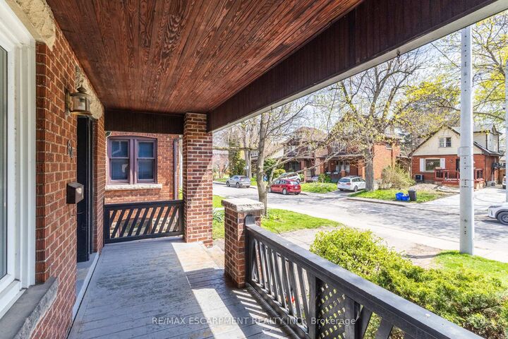 Property Photo: 84 South Oval N/A ON L8S 1R1