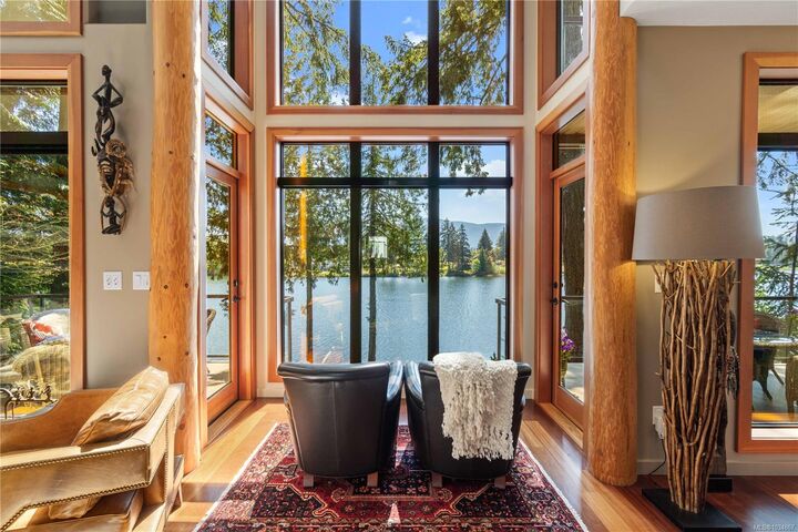 Property Photo:  211 Ferntree Pl  BC V9T 5M1 