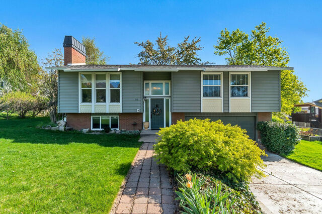Property Photo: 98 E 700 S UT 84025