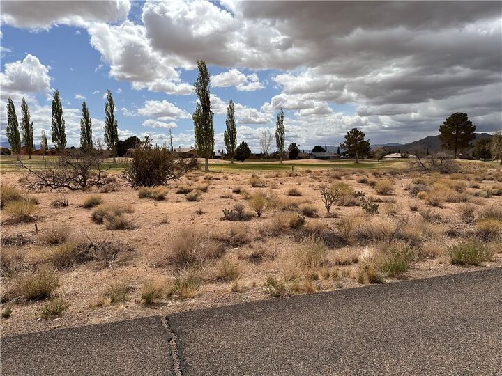 Property Photo:  7634 Vista Dr  AZ 86401 