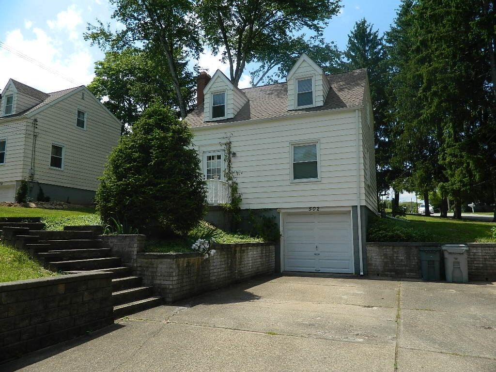 Property Photo:  502 Vilsack Rd  PA 15116 