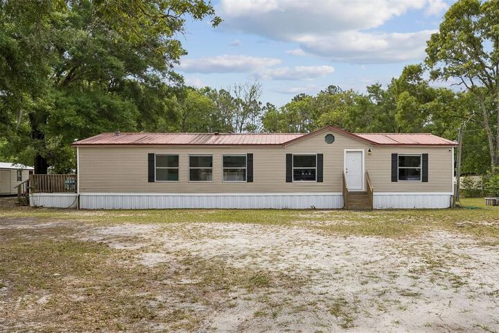 Property Photo: 85356 Ashley Avenue FL 32097