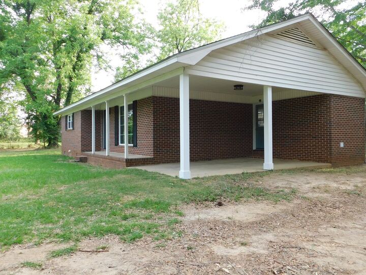 Property Photo:  1001 Old Pretoria Road  GA 31721 