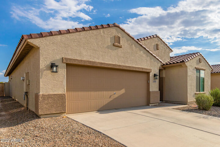 Property Photo: 6931 W Golden Lane AZ 85345