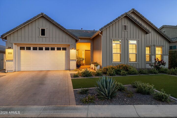 Property Photo: 21357 W Mariposa Street AZ 85396