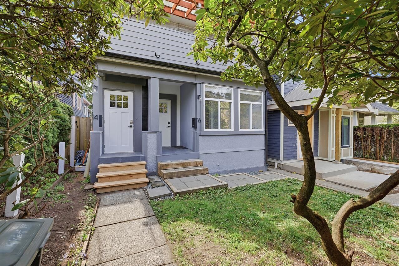 Property Photo: 14 W 14th Avenue BC V5Y 1W6