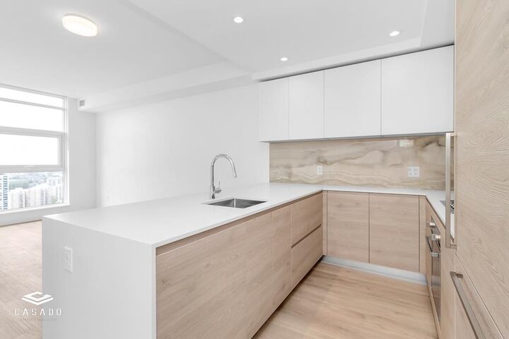 Property Photo:  660 Quayside Drive 3205  BC V3M 0P1 