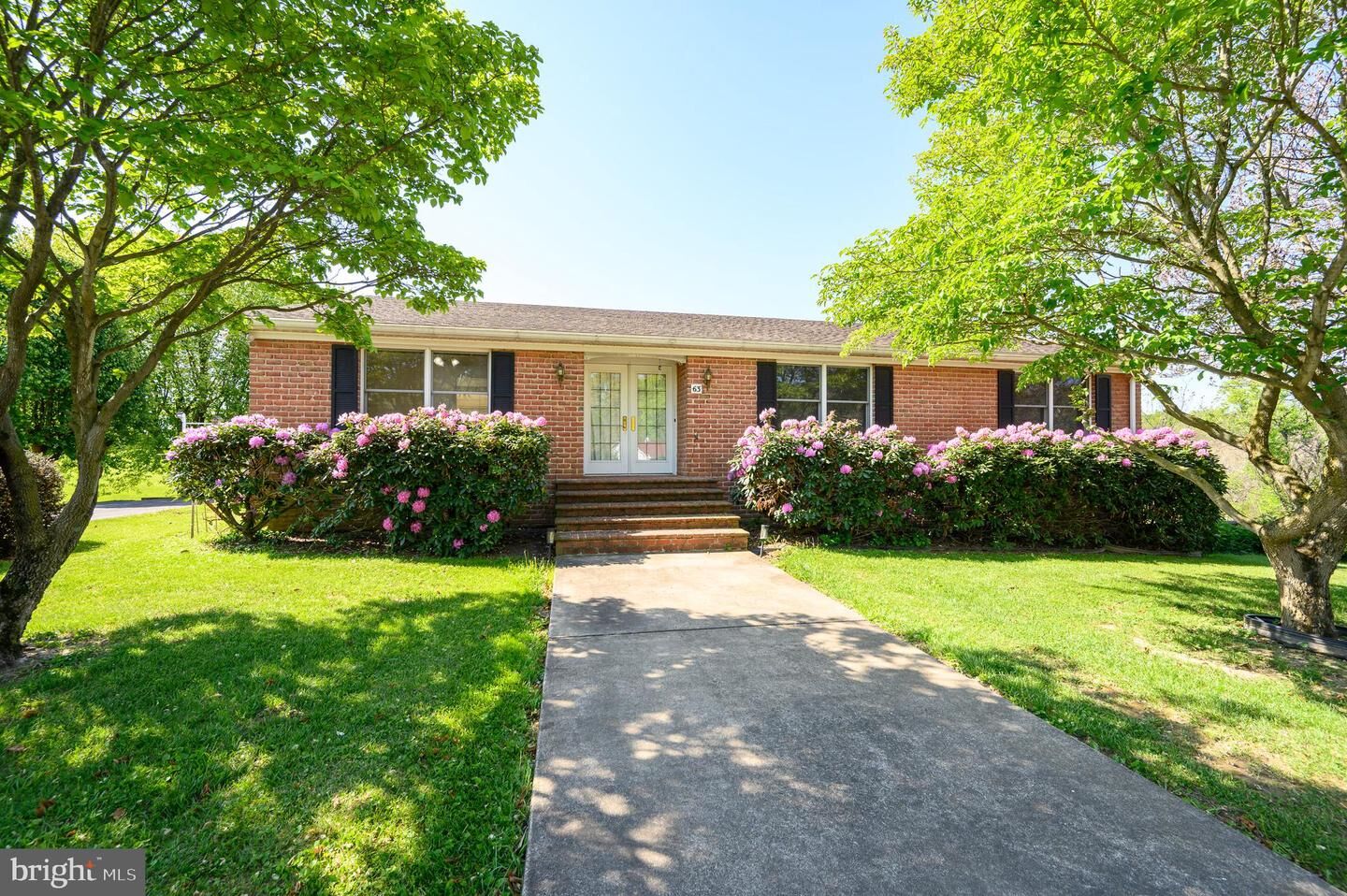 Property Photo: 63 Brentwood Court WV 25425