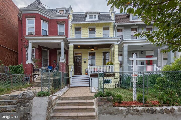 Property Photo:  916 Shepherd Street NW  DC 20011 
