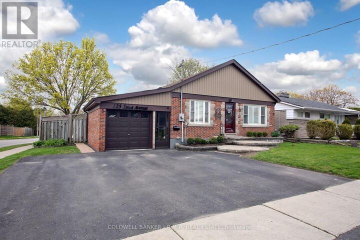 Property Photo:  125 Jones Avenue  ON L1G 3A3 