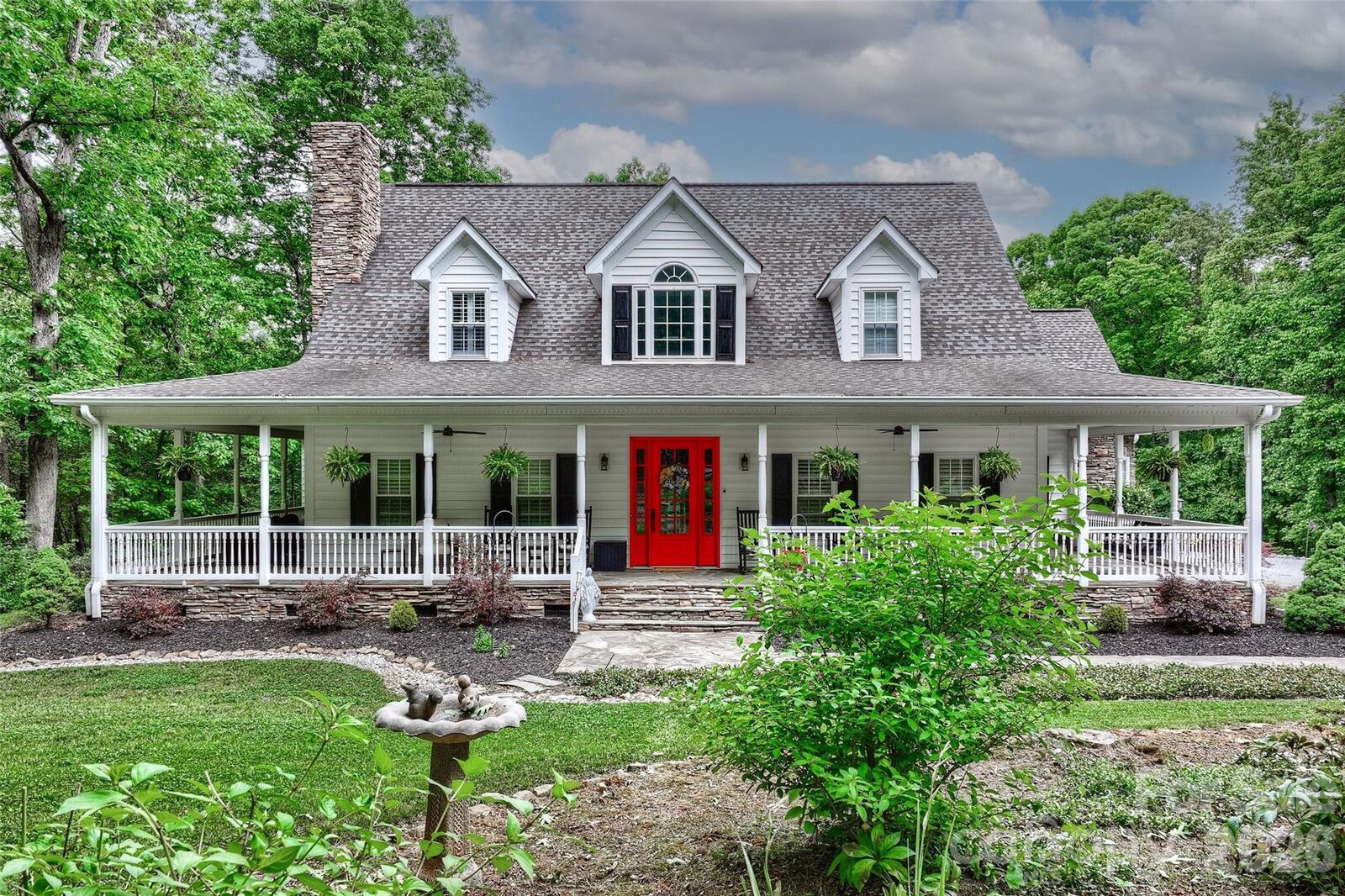 Property Photo:  9470 Hutchinson Lane  NC 28216 