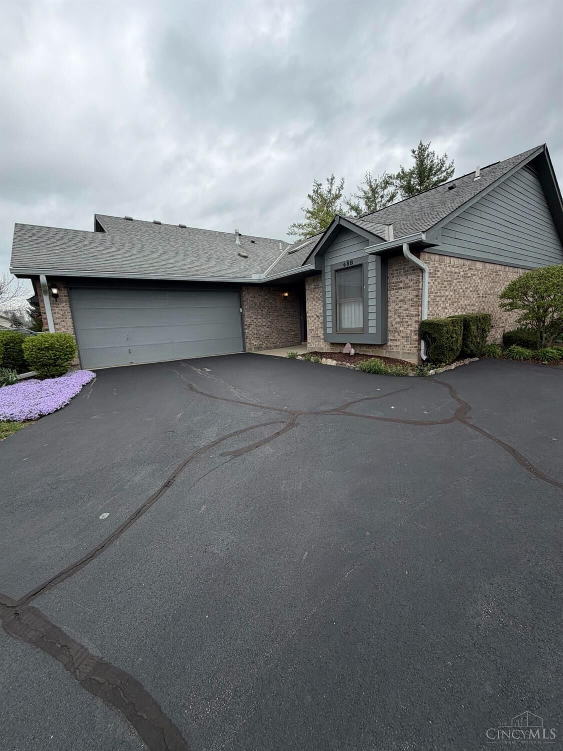 Property Photo:  48 Shaker Run Road  OH 45036 