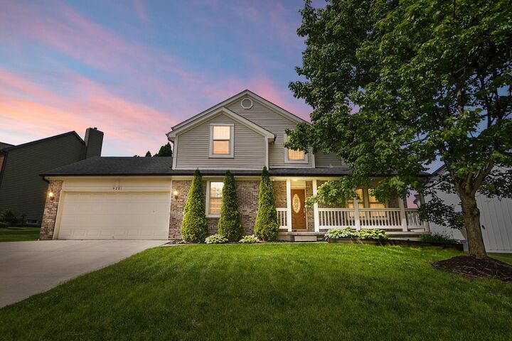Property Photo:  925 Thayer Drive  OH 43230 