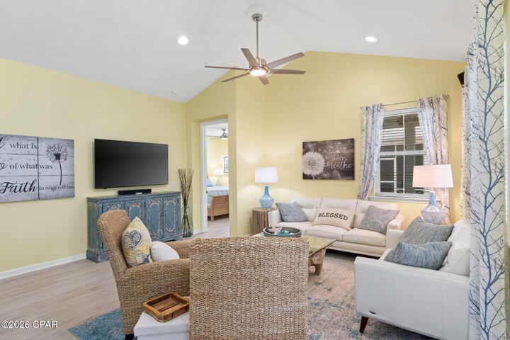 Property Photo:  8658 Coral Reef Way  FL 32413 