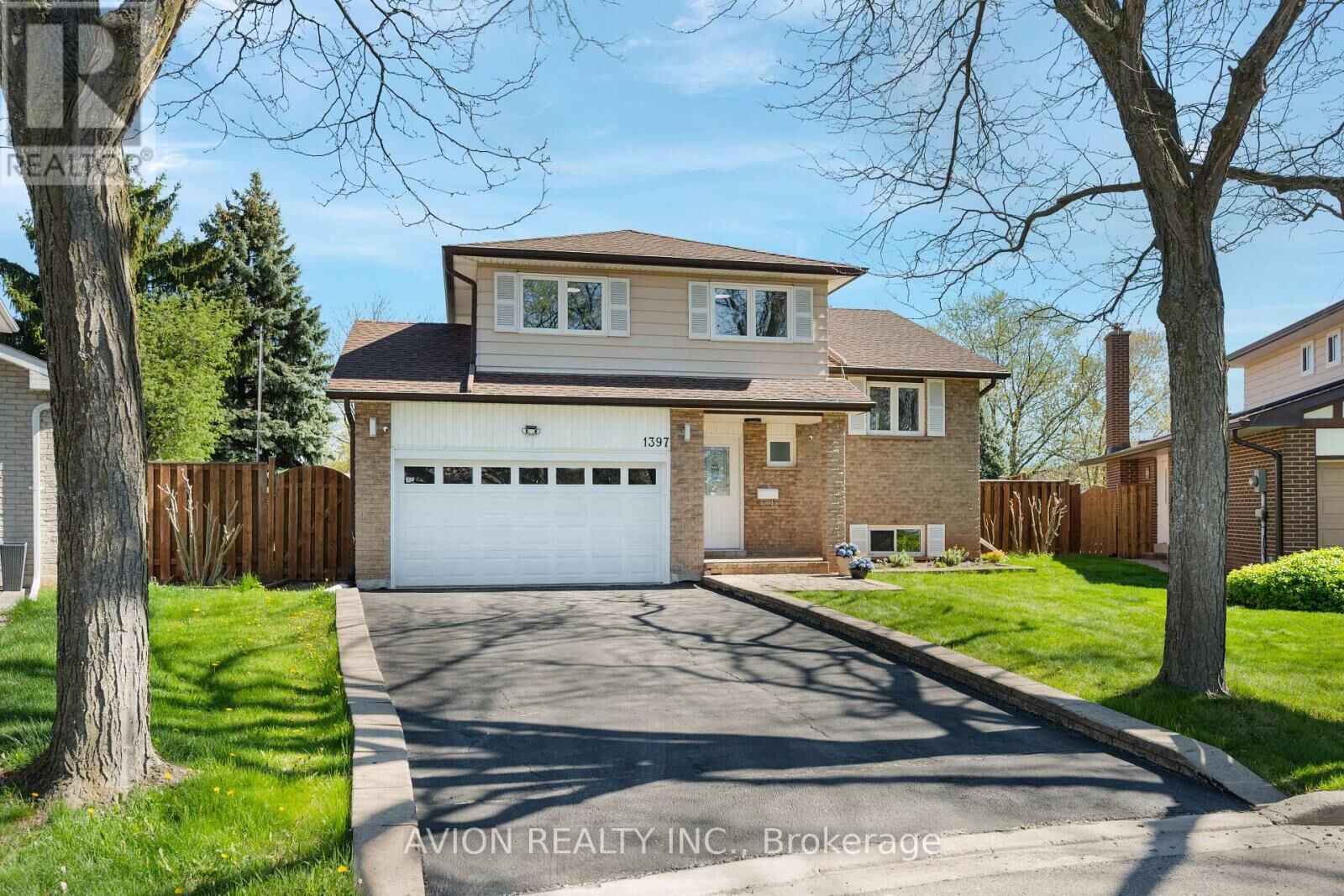Property Photo:  1397 Highgate Court  ON L6H 2V4 