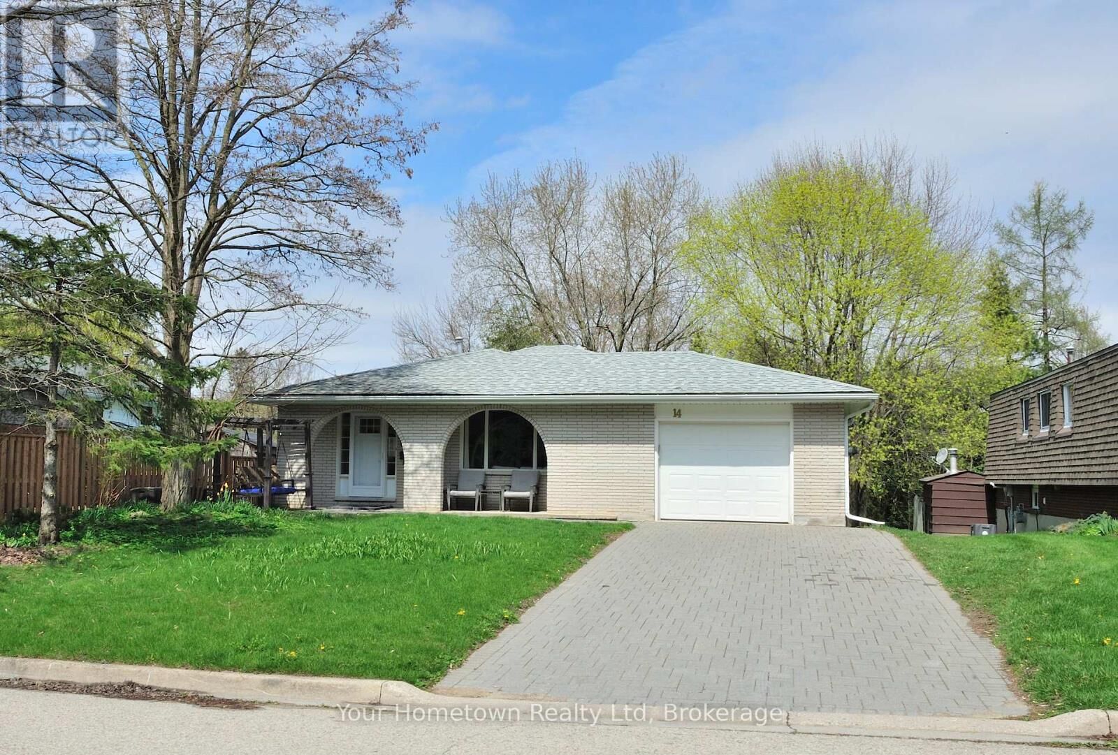 Property Photo:  14 Braeside Street  ON N1M 2Y8 