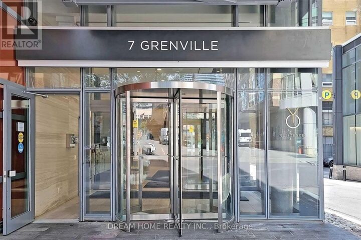 Property Photo:  7 Grenville Street 3713  ON M4Y 0E9 