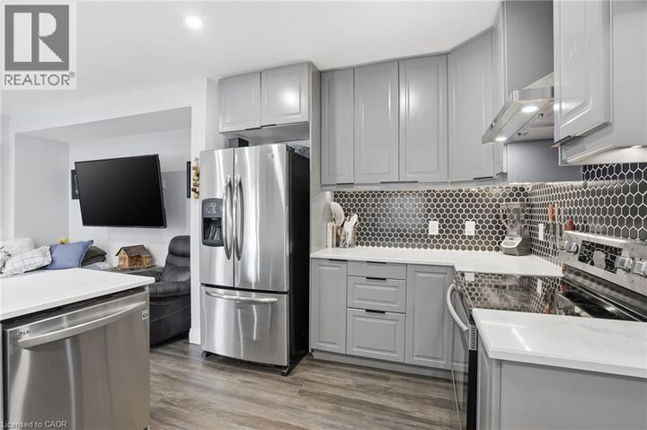 Property Photo: 4 Manning Street ON L2R 1H9