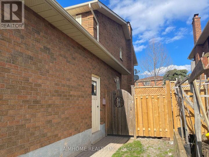 Property Photo:  58 Hewlett Crescent Bsmnt  ON L3P 7J7 