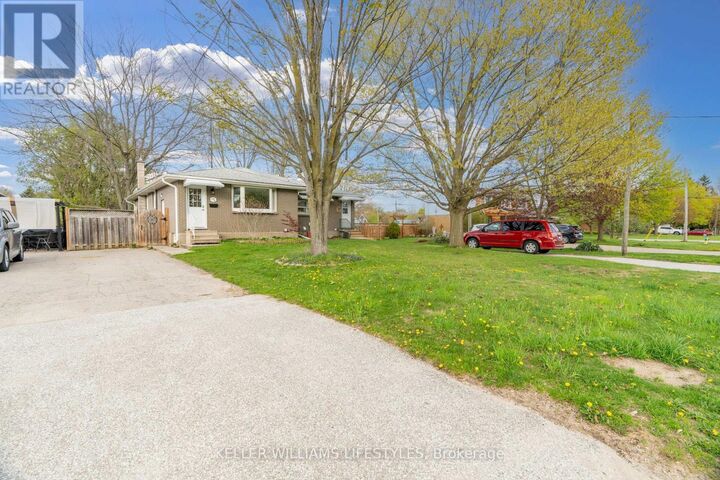 Property Photo:  159 Ewen Avenue A  ON N0L 1M0 