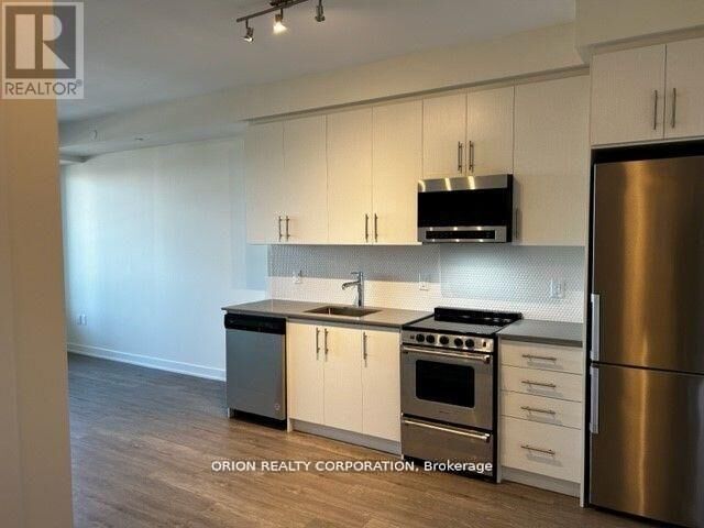 Property Photo:  212 King William Street 821  ON L8R 0A7 