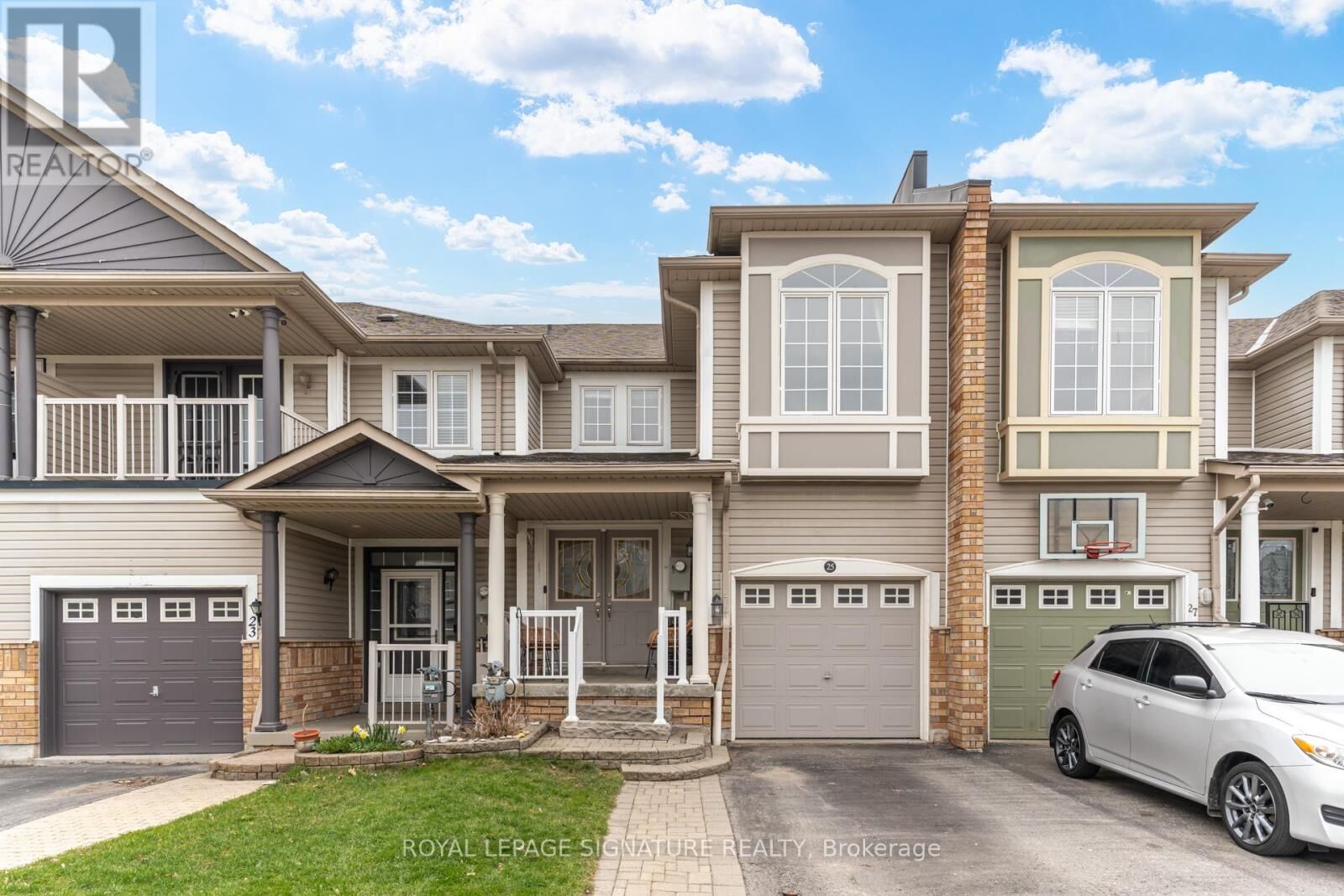 Property Photo:  25 Beadle Drive  ON L1S 7P1 