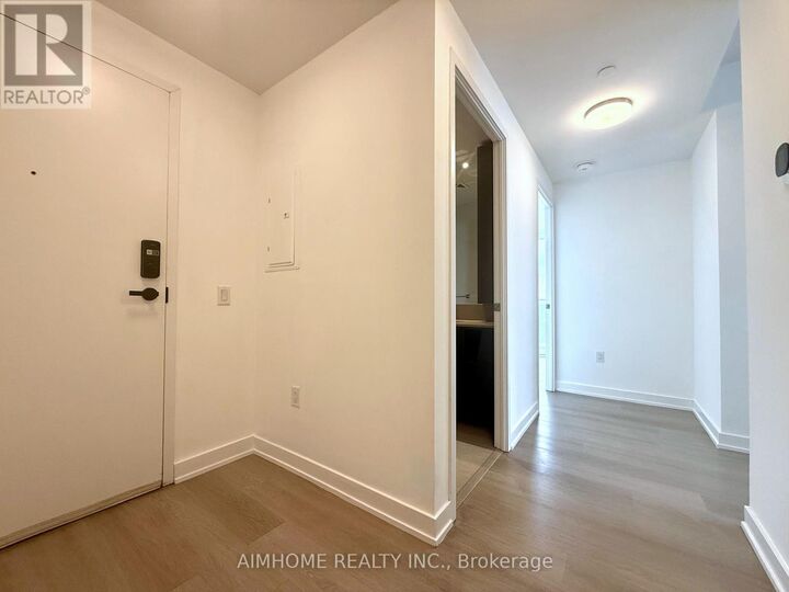 Property Photo:  3883 Quartz Road 5604  ON L5B 0M4 