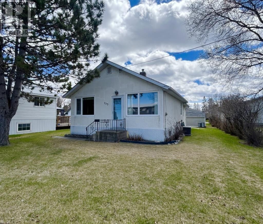 Property Photo:  753 Kings Hwy  ON P9A 2X3 