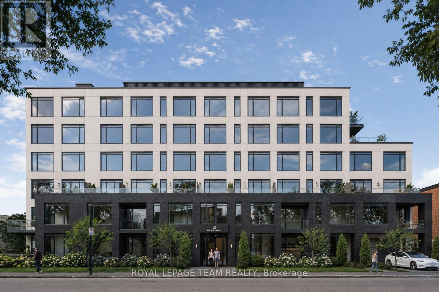 Property Photo:  398 Roosevelt Avenue 105  ON K2A 1Z3 