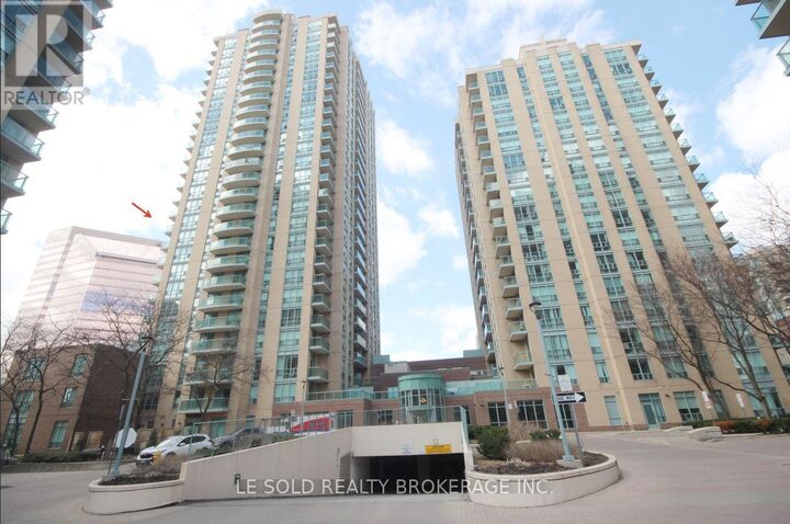 Property Photo:  22 Olive Avenue 902  ON M2N 7G6 