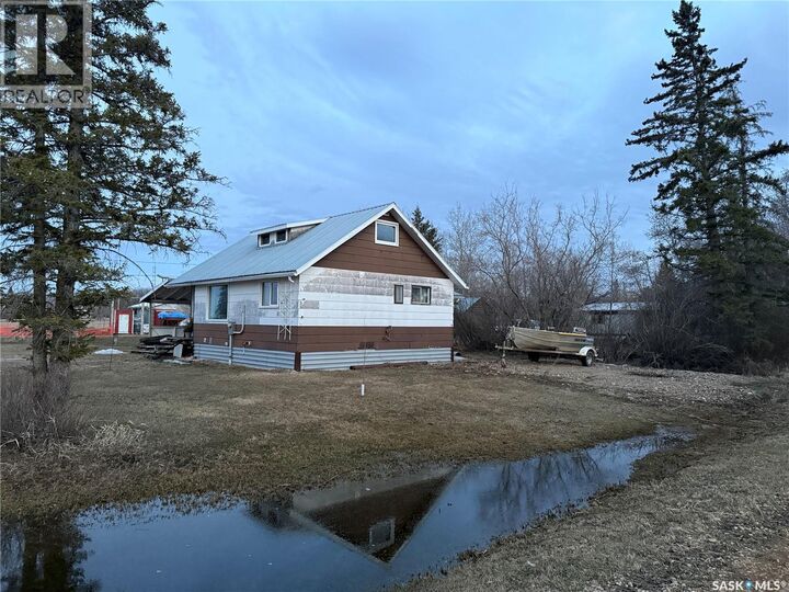 Property Photo:  731 W 1st Street  SK S0E 1V0 
