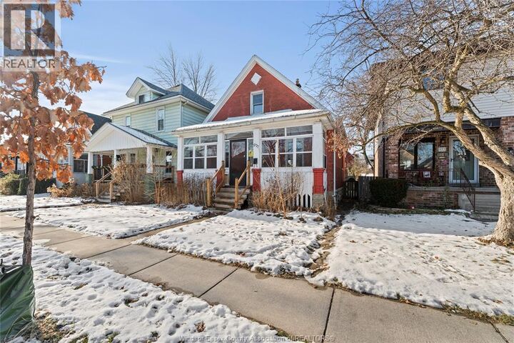 Property Photo:  977 Gladstone  ON N9A 2R5 