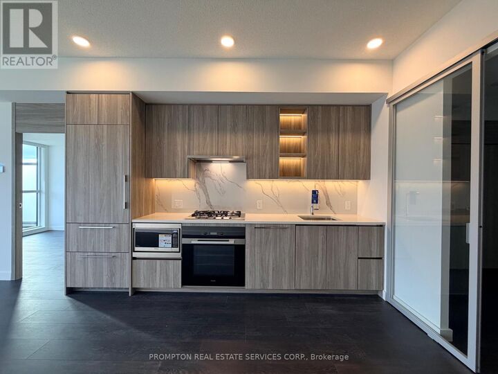 Property Photo:  18 Esther Shiner Boulevard 517  ON M2K 0J7 