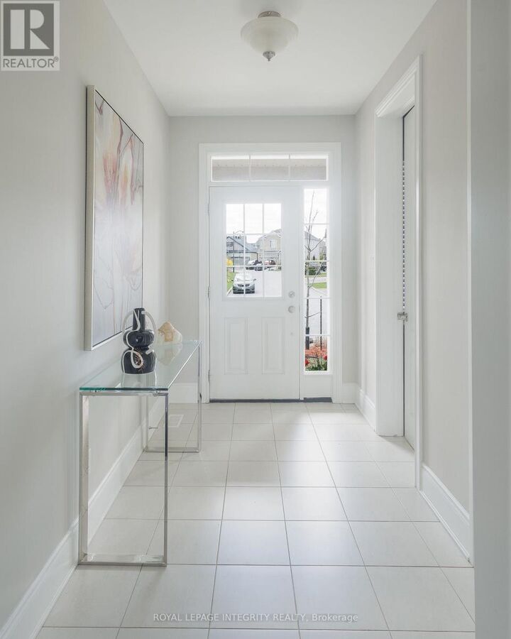 Property Photo:  224 Ponderosa Street  ON K2S 1E7 