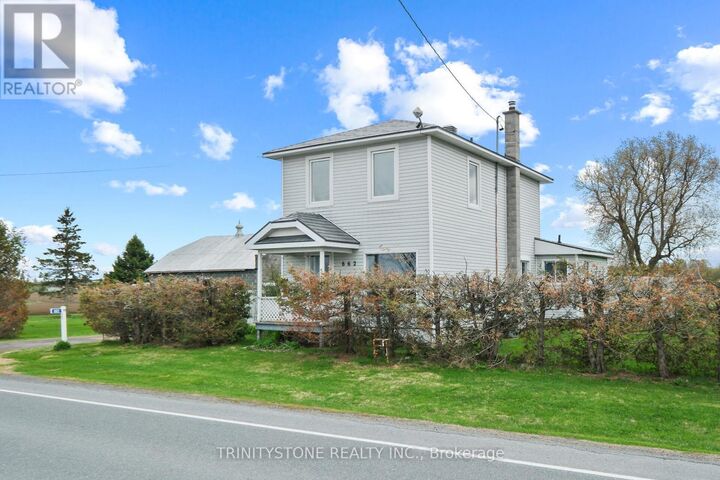 Property Photo:  662 Lacroix Road  ON K0A 2A0 