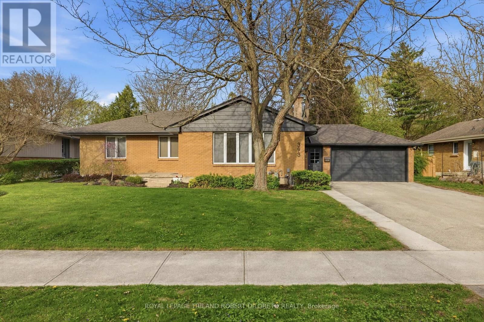 Property Photo:  393 Fox Avenue  ON N6G 1H7 
