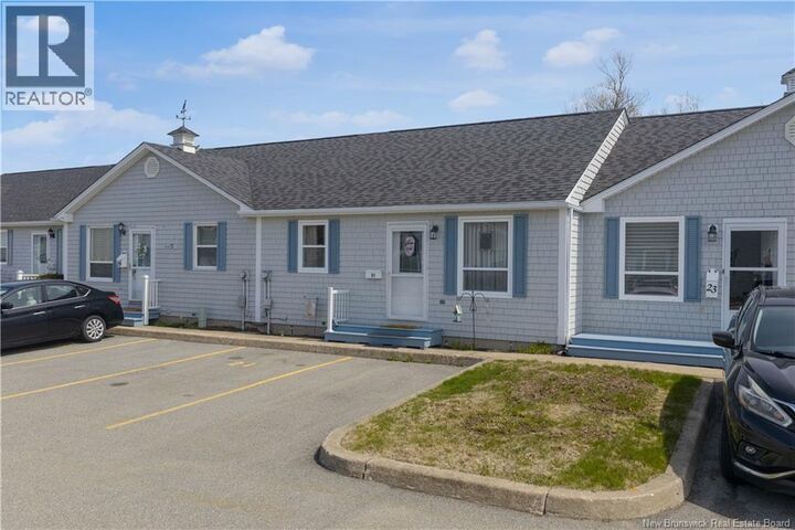 Property Photo:  21 Blue Herron Park  NB E2M 5L7 