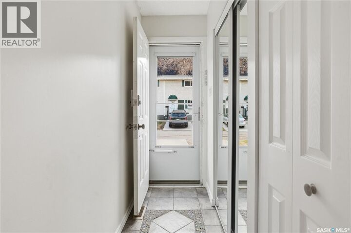 Property Photo:  15 Killarney Way  SK S4S 6V8 