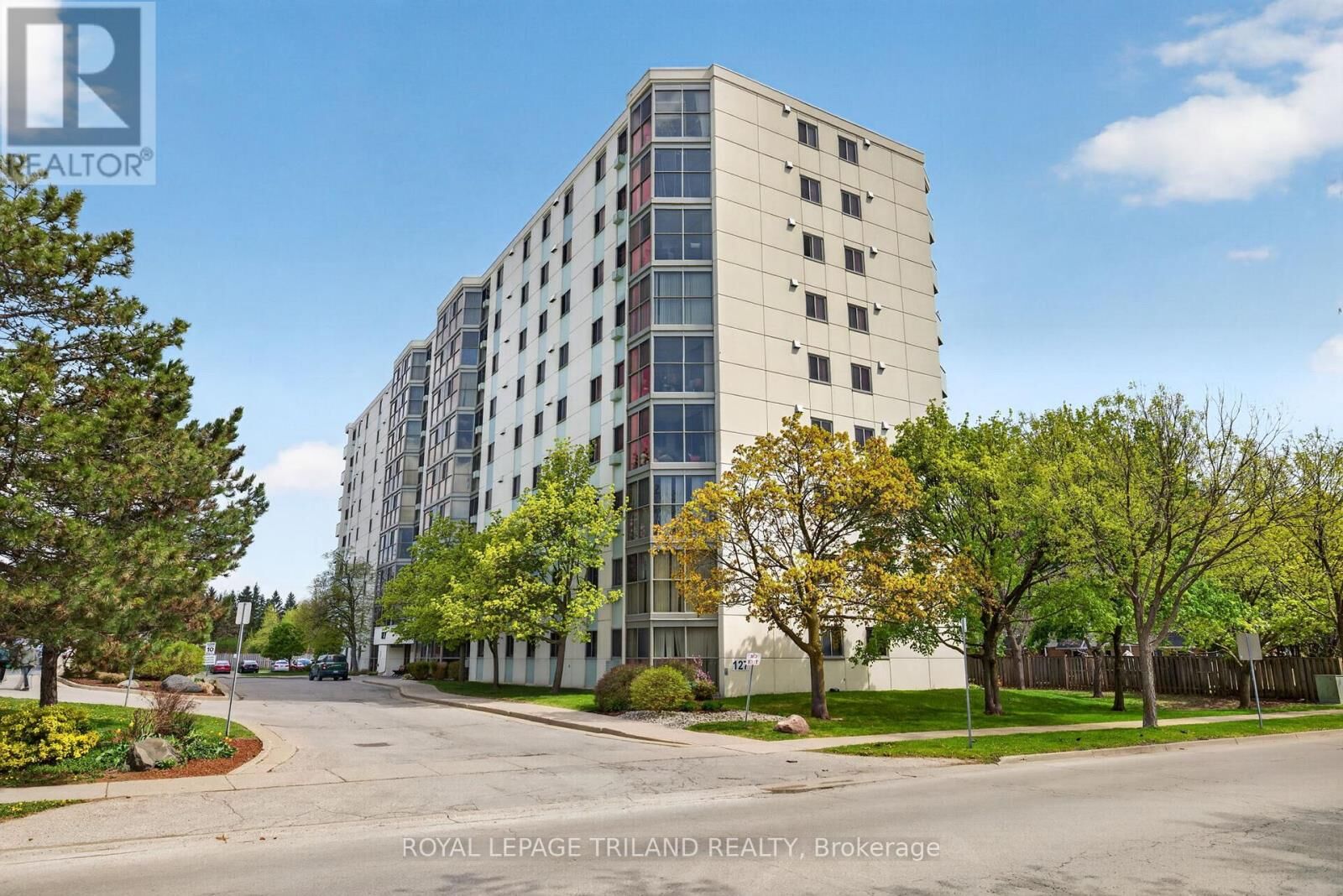 Property Photo:  127 Belmont Drive 810  ON N6J 4J7 