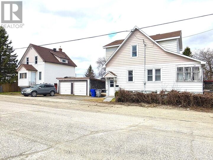 63 Maple Street North — photo 1
