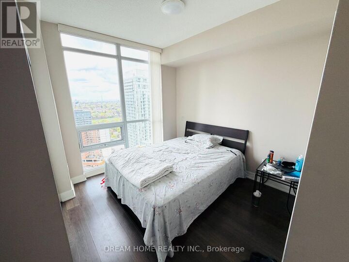 Property Photo:  30 Roehampton Avenue 2902  ON M4P 0B9 