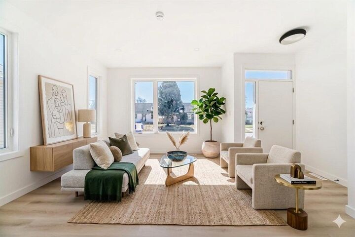 Property Photo:  99 Haig Avenue  MB R2M 0E2 