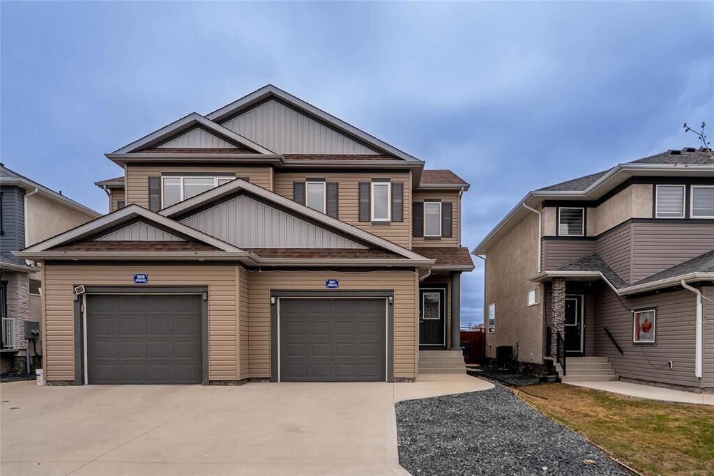 Property Photo: 301 Cartesian Gate MB R2P 1W8
