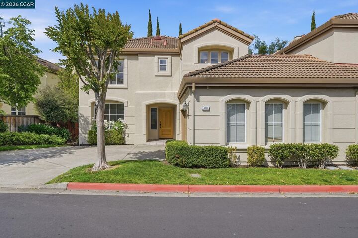 Property Photo:  908 Vista Pointe Dr  CA 94582 