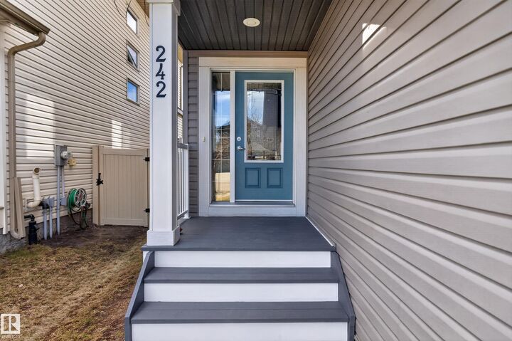 Property Photo:  242 Cranberry Bend  AB T8L 0R4 