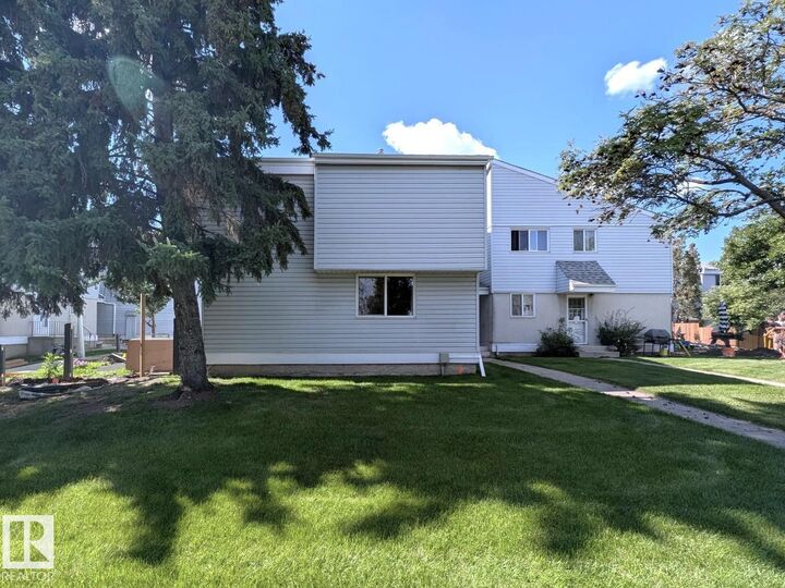 Property Photo:  61 McLeod Place NW  AB T5A 3A8 